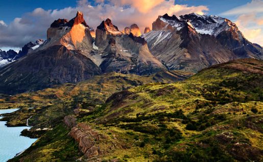 Lever de soleil dans les montagne, Torres Del Paine, Chili